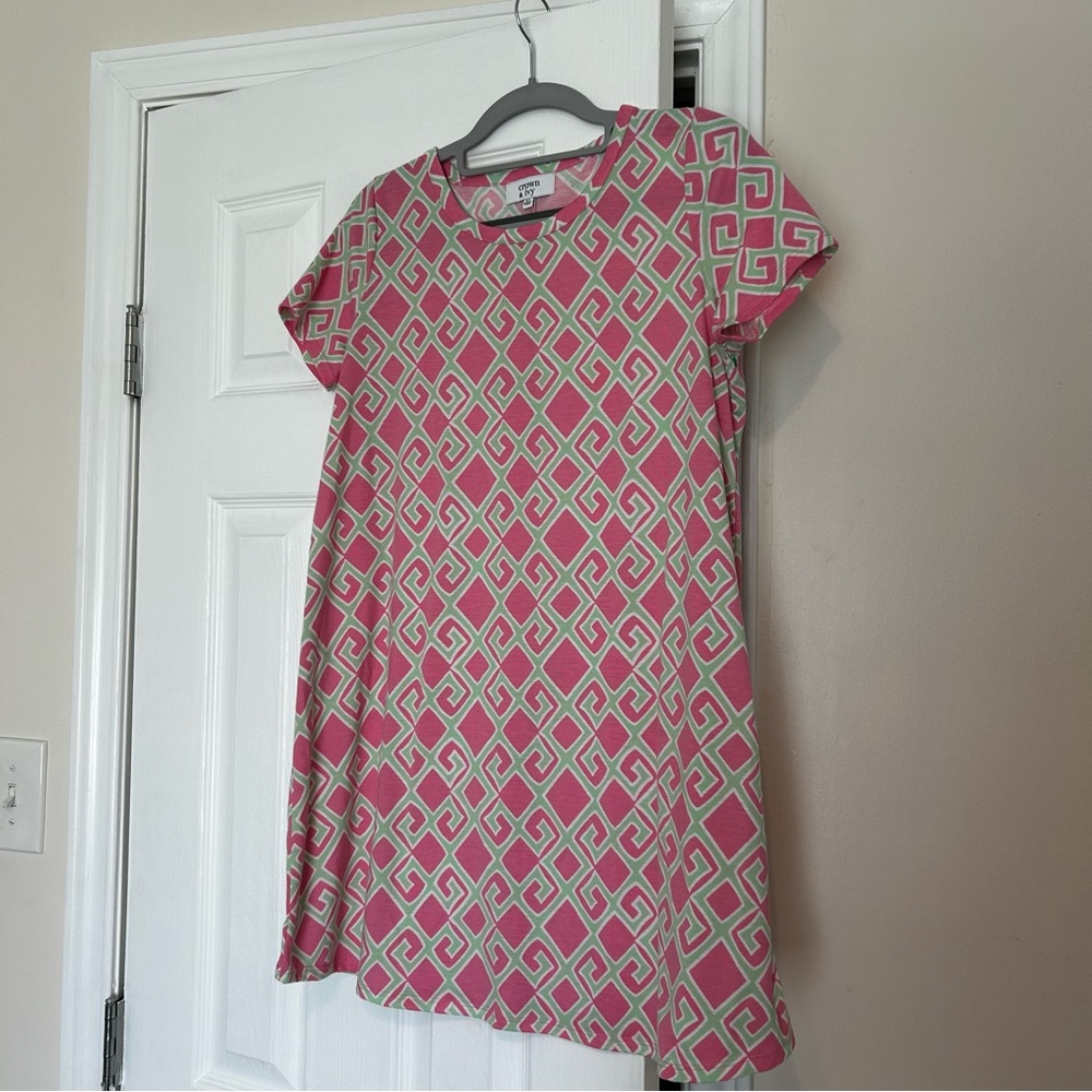 Crown & Ivy Girls XL Tee Shirt Dress Pink and Green Round Neck Short Sleeve